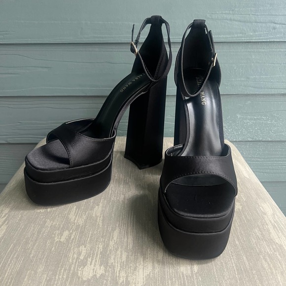 Azalea Wang Shoes - NEW Azalea Wang Black Satin Chunky Platform Size 8.5
